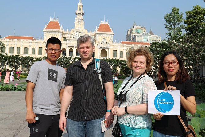 Walking Tour - Saigon Notre Dame Cathedral: Fast Photos, First Impressions