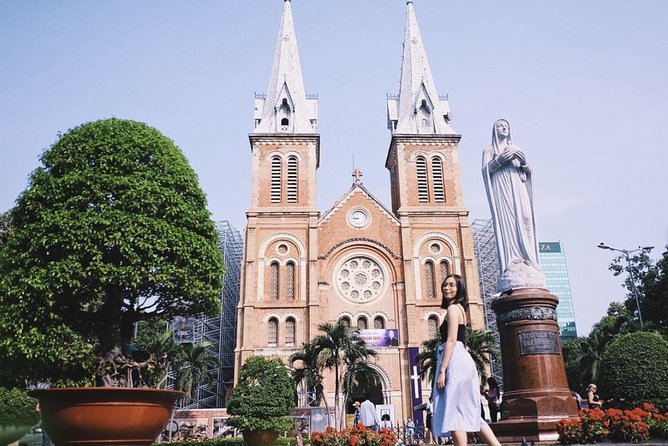 ️ Ho Chi Minh City Instagram Tour: Hidden Gems (Private & All-Inclusive) - Central Post Office: colonial lines made for photos